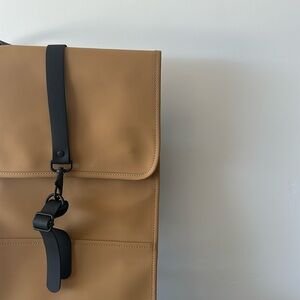 💧RAINS💧waterproof backpack